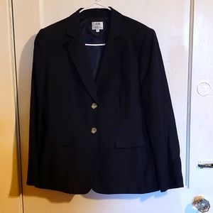 Navy Tahari linen blazer